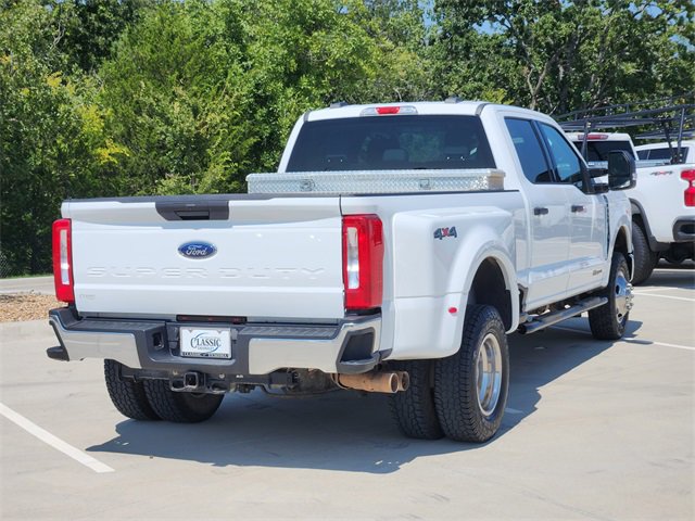 2023 Ford F-350 XLT photo 5