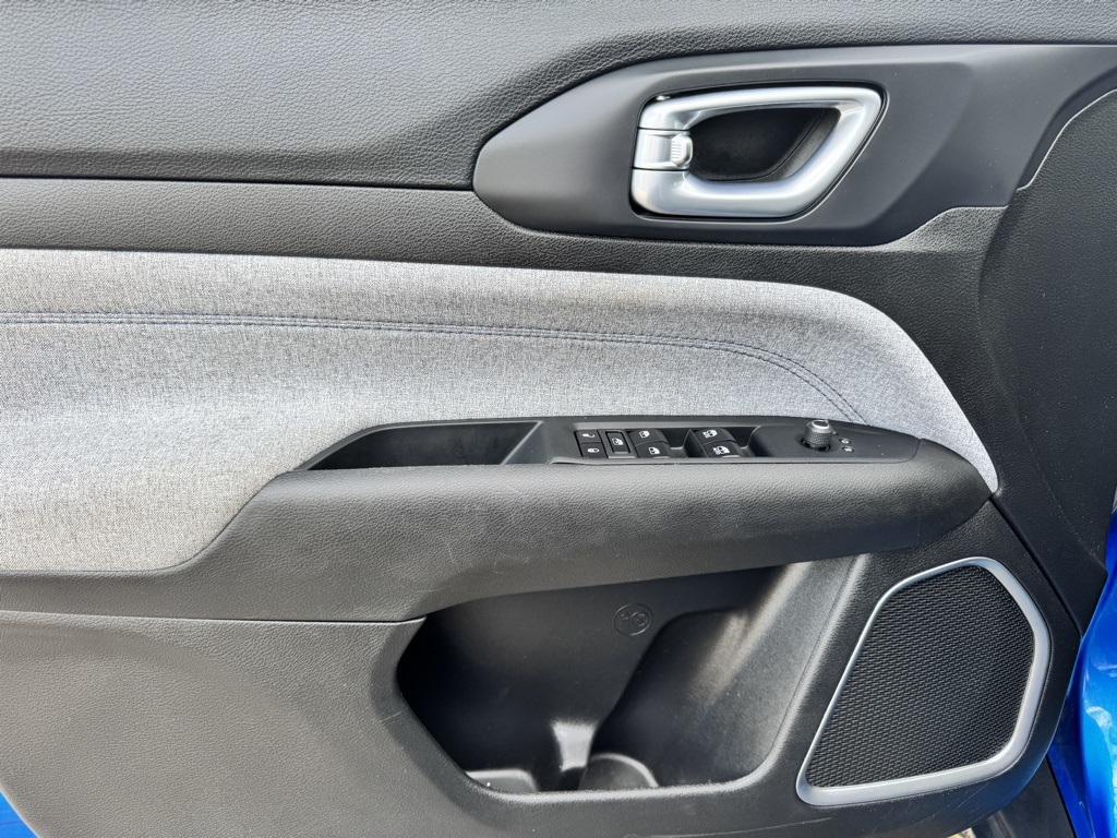 2024 Jeep Compass Latitude photo 16