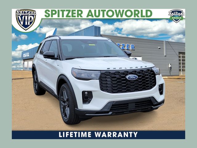 2026 Ford Explorer ST-LINE's photo