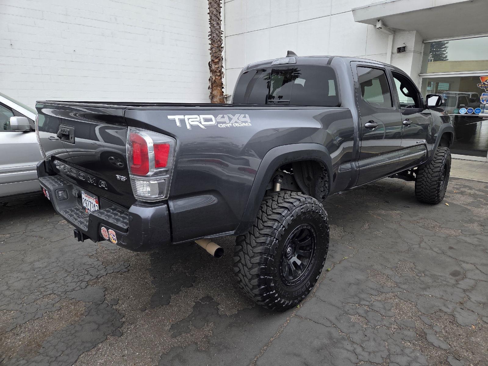 2020 Toyota Tacoma TRD Double Cab photo 8