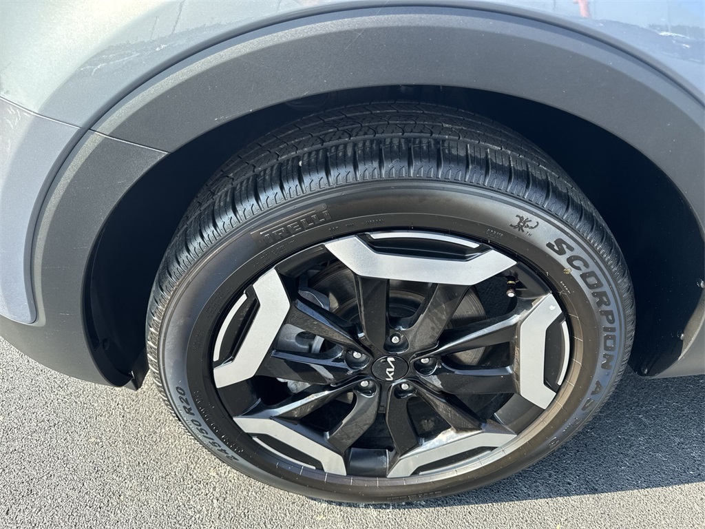 2024 Kia Telluride EX photo 12
