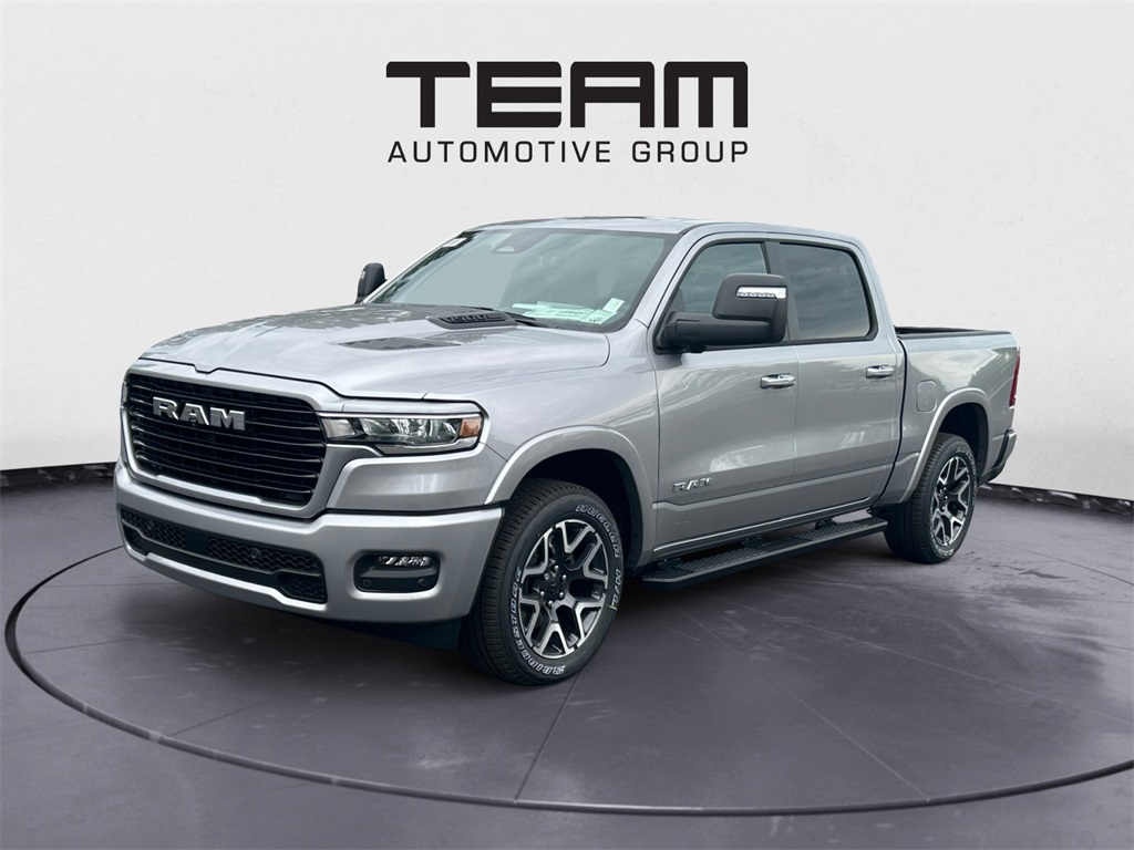 2025 Ram 1500 Laramie photo 3