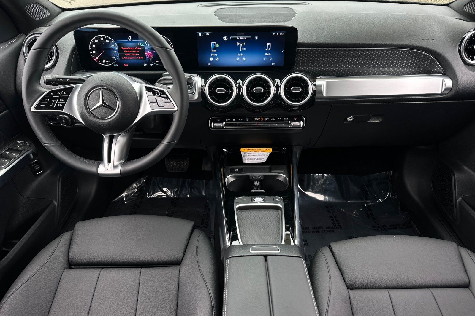 2025 Mercedes Benz GLB 250 photo 2