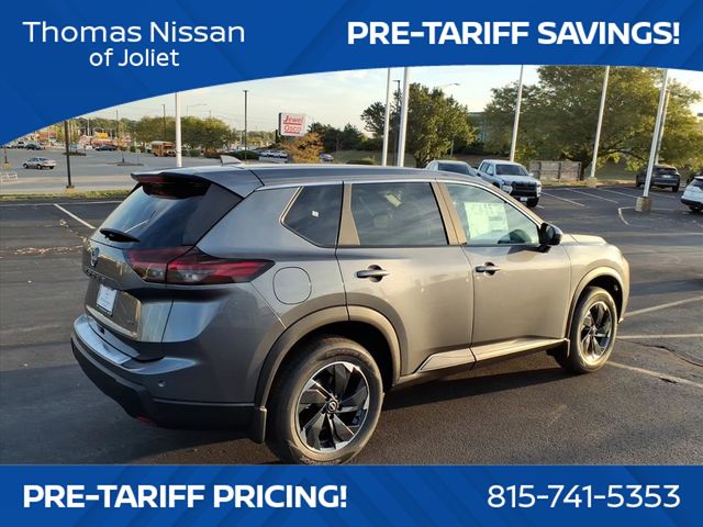 2026 Nissan Rogue SV photo 2