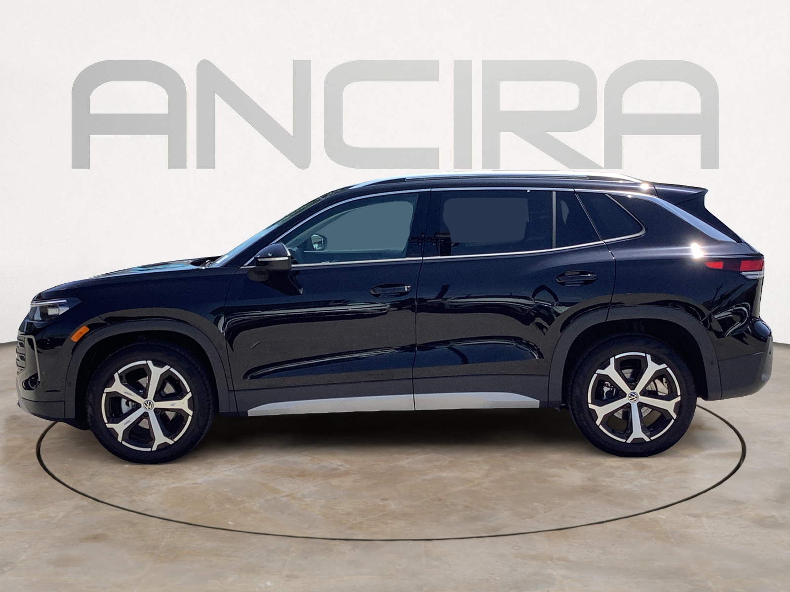 2025 Volkswagen Tiguan SE photo 4