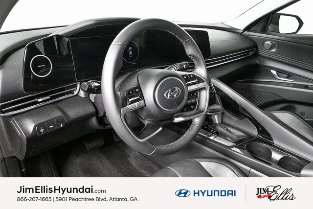 2023 Hyundai Elantra Limited photo 3
