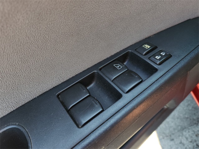 2012 Nissan Sentra 2.0 photo 26