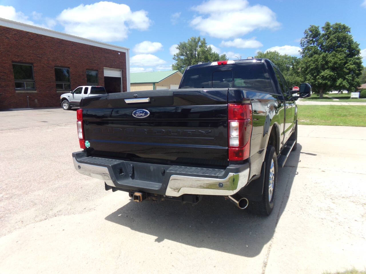 2022 Ford F-250 Lariat photo 4