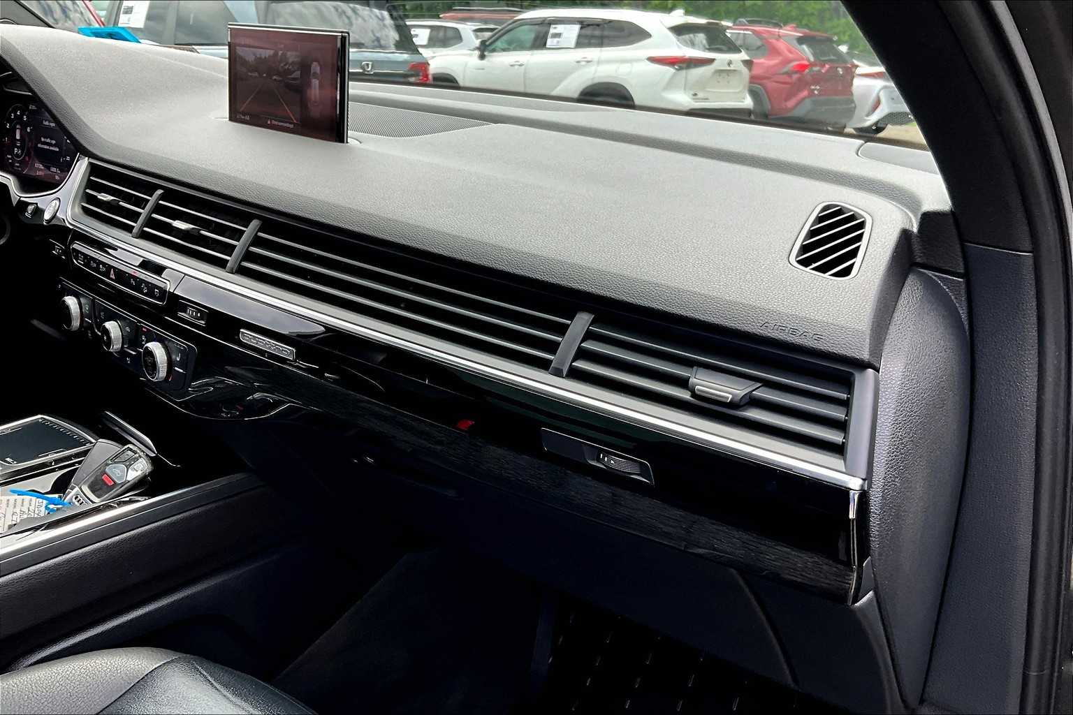 2018 Audi Q7 3.0T Premium Plus photo 16