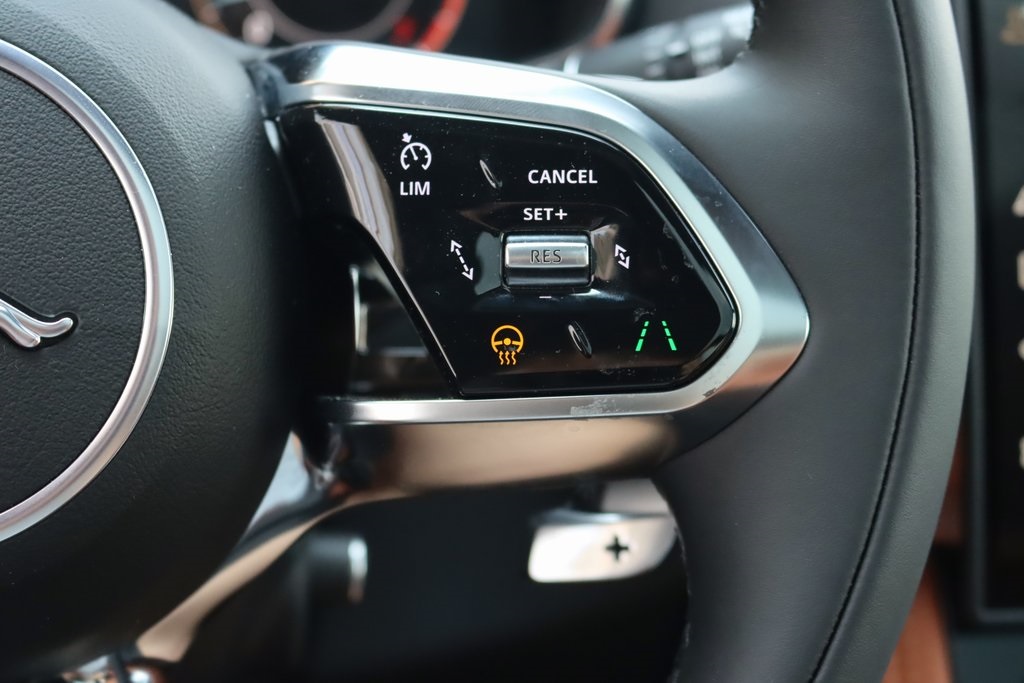 2026 JAGUAR PACE P400 - Image 17