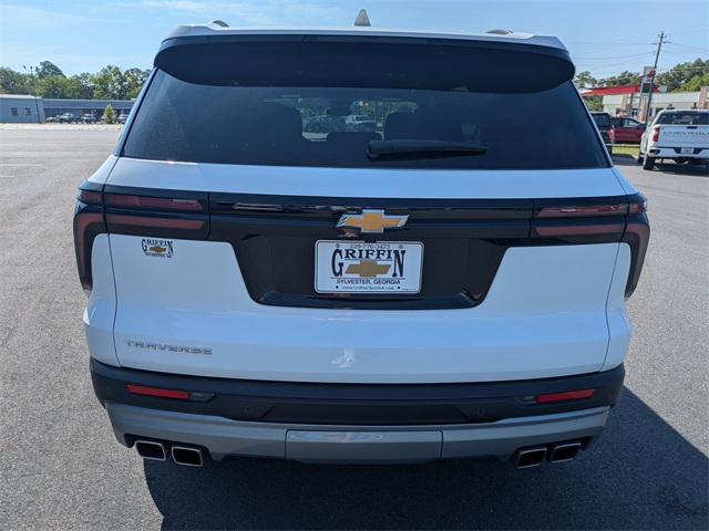 2025 Chevrolet Traverse photo 4