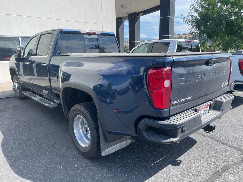 2022 Chevrolet Silverado 3500HD High Country photo 4