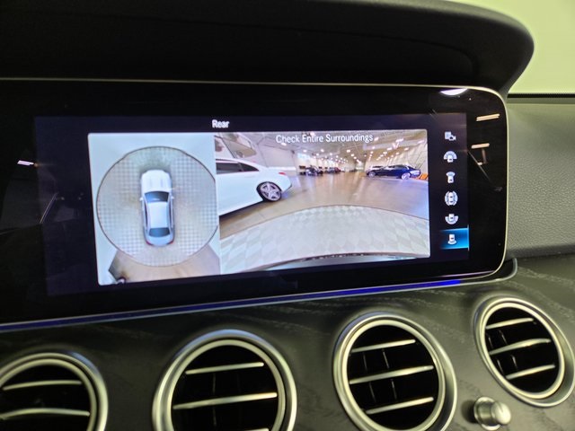 2022 Mercedes Benz E 4MATIC photo 37