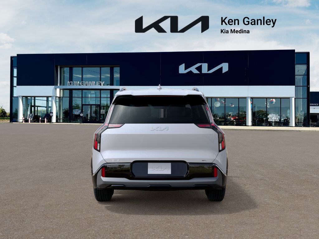 2026 Kia EV9 GT-Line photo 3
