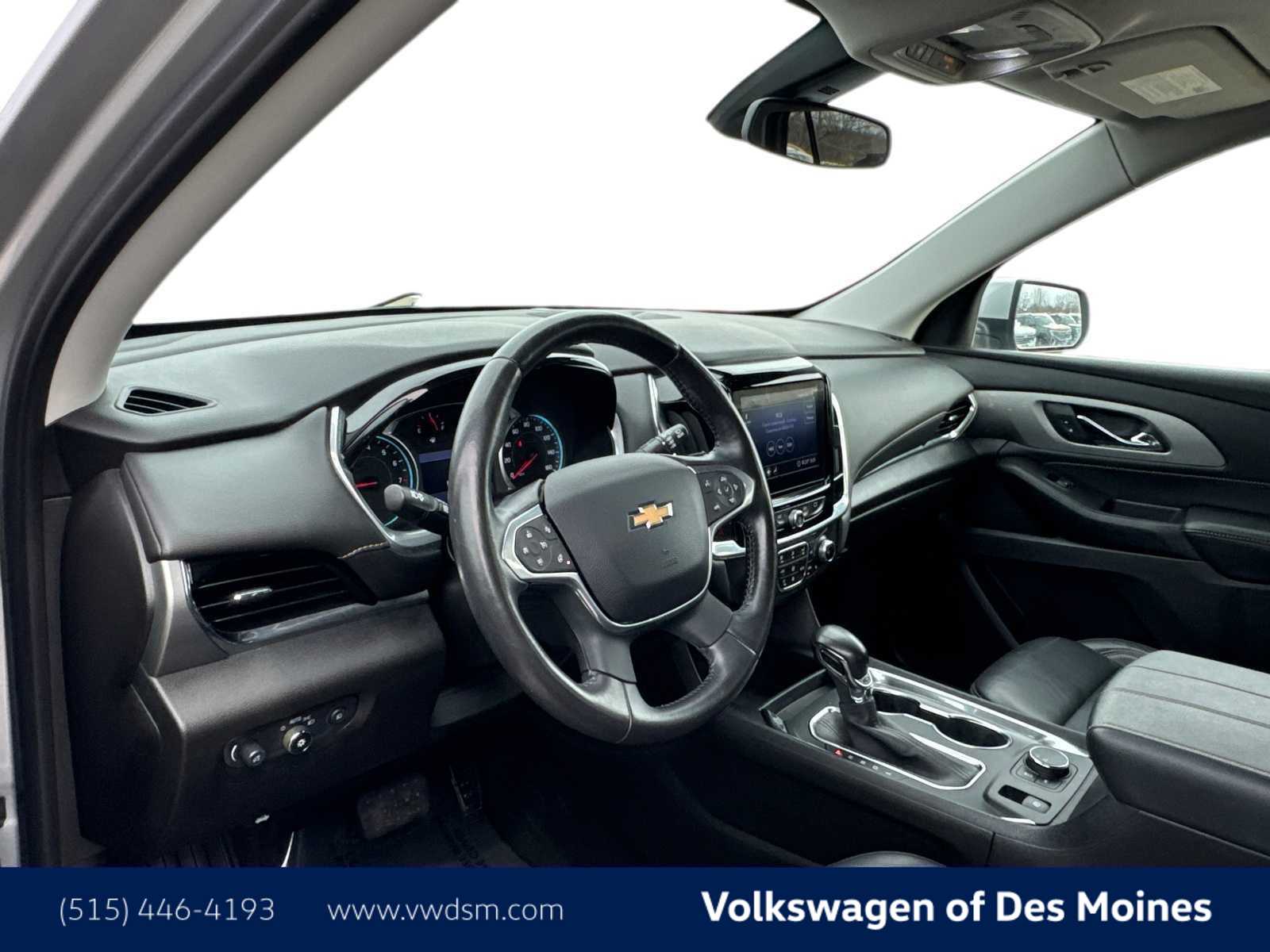 Used 2021 Chevrolet Traverse 3LT with VIN 1GNERHKWXMJ193745 for sale in Johnston, IA