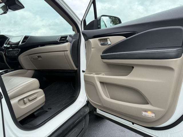 2020 Honda Ridgeline RTL-E photo 9