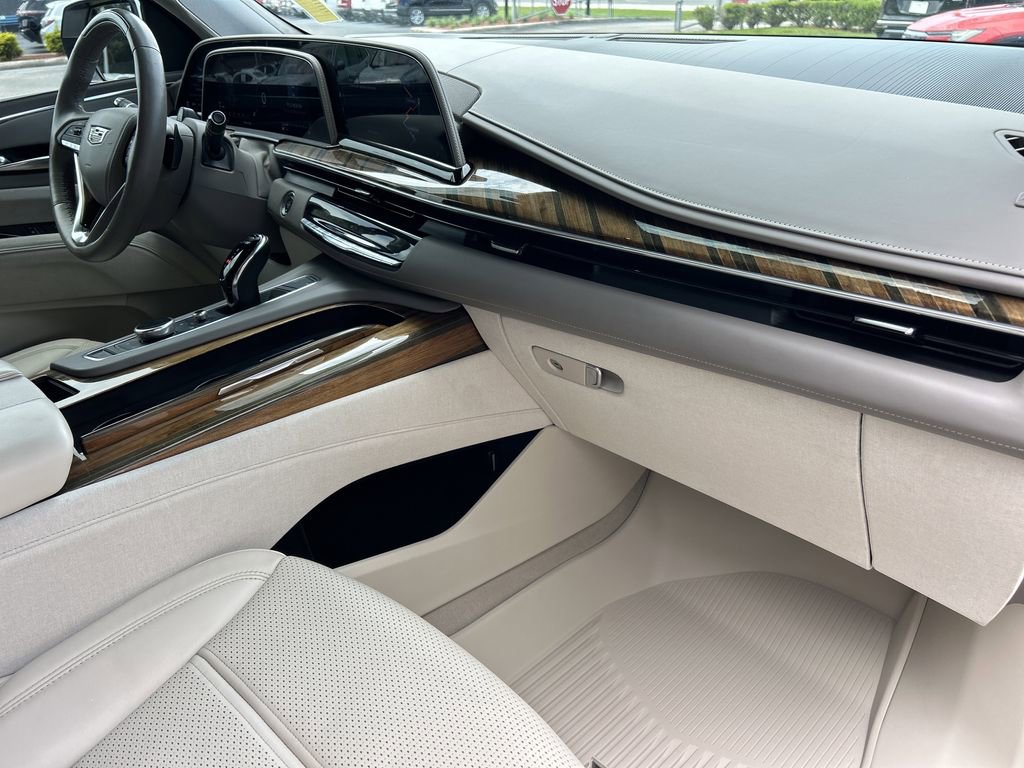 2021 Cadillac Escalade Premium Luxury Platinum photo 11