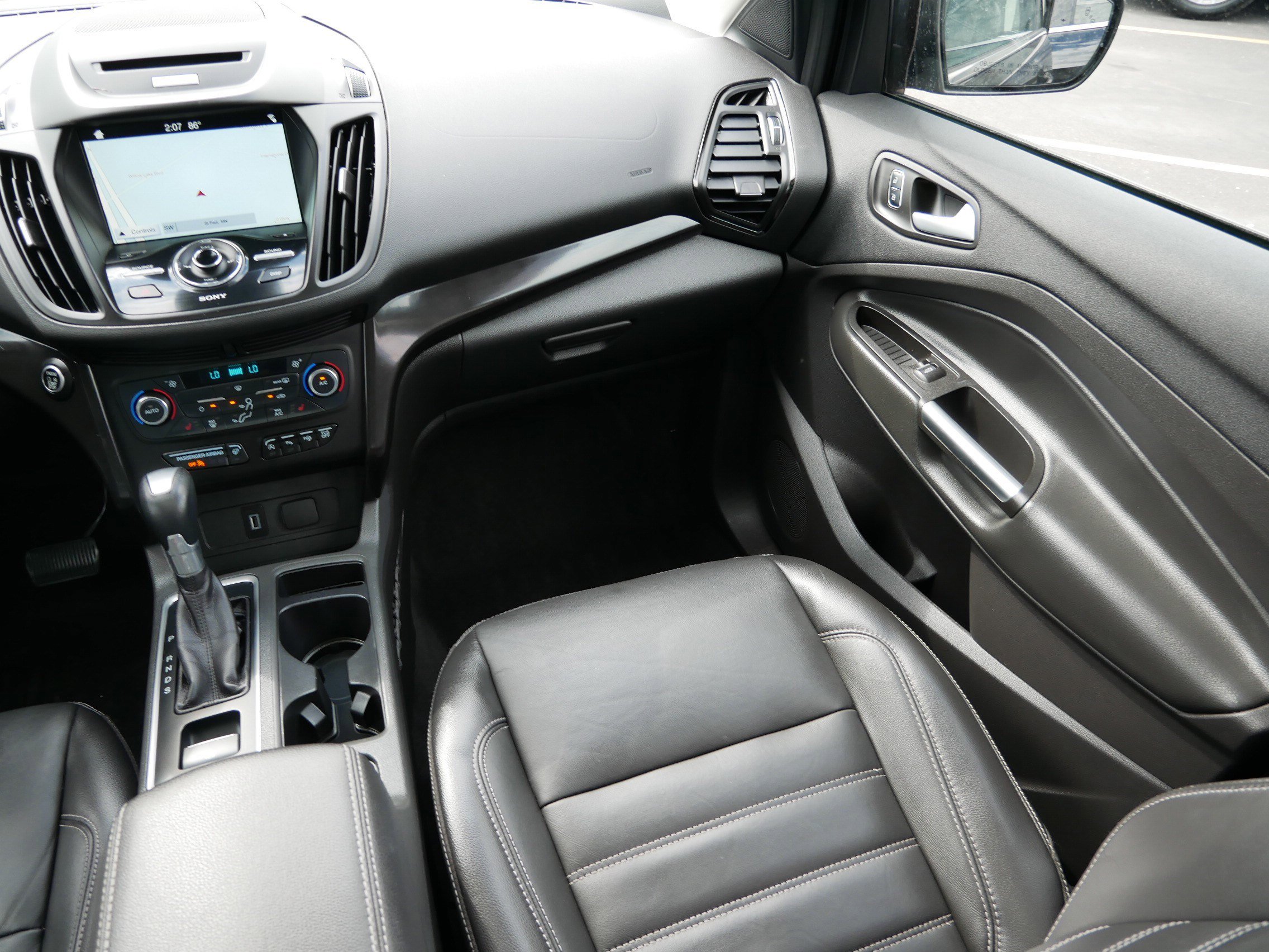 2017 Ford Escape Titanium photo 10