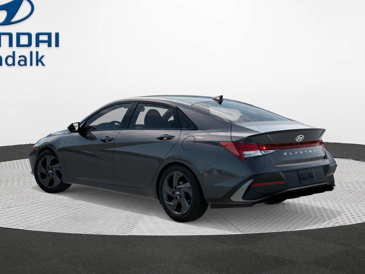 2026 Hyundai Elantra SEL Sport photo 4