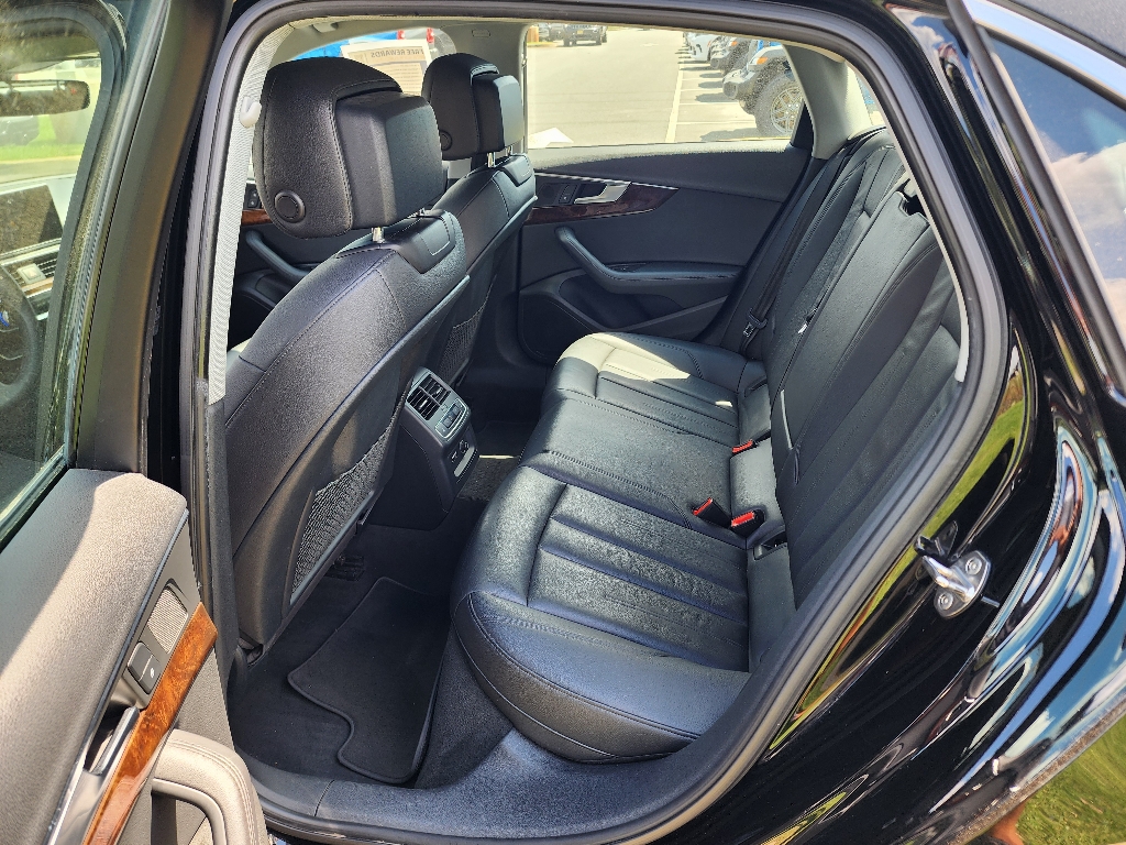 2019 Audi A4 2.0T Premium Plus Quattro photo 23