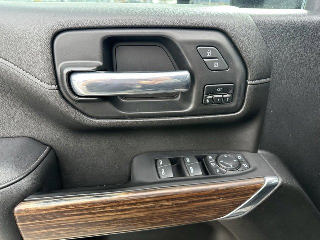 2022 Chevrolet Silverado 3500HD High Country photo 3