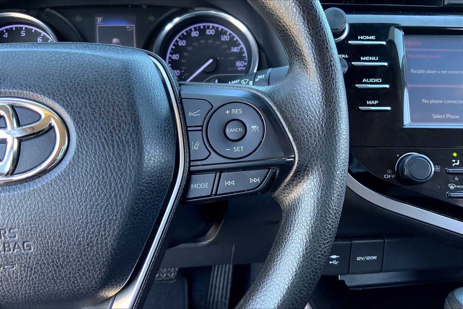 2019 Toyota Camry LE photo 22