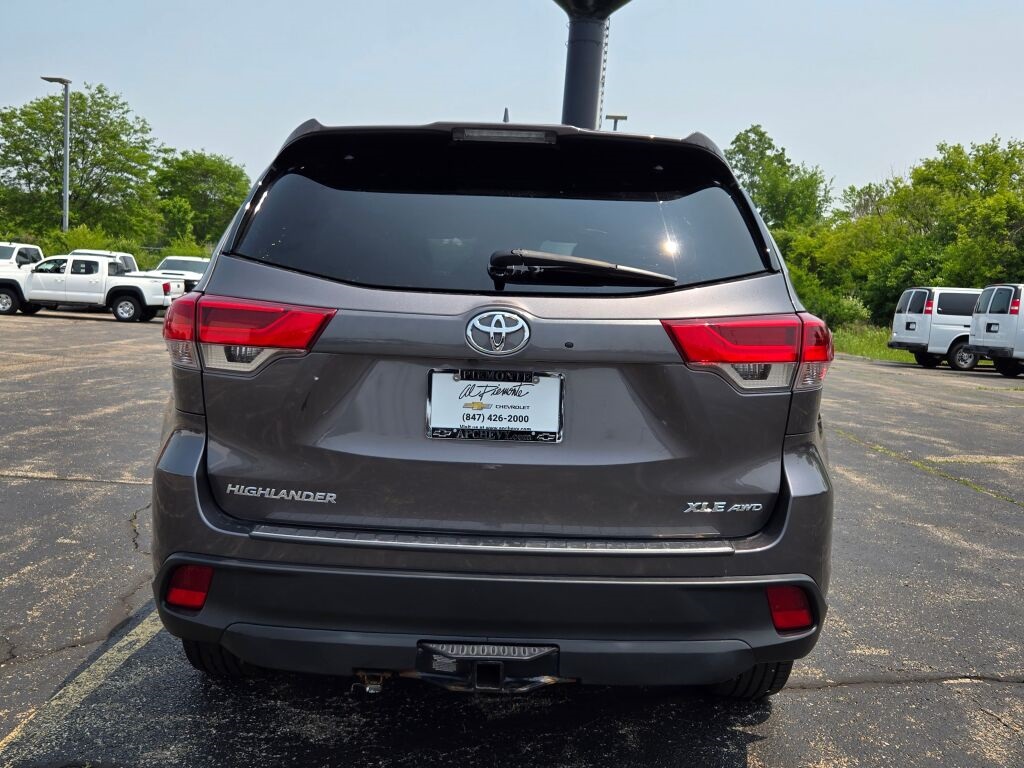 2019 Toyota Highlander XLE photo 14