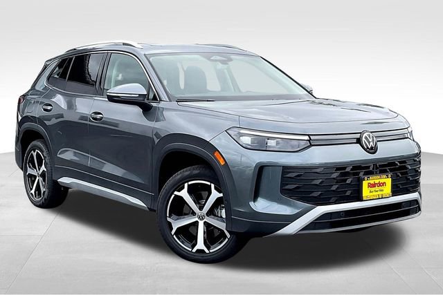 2025 Volkswagen Tiguan SE's photo