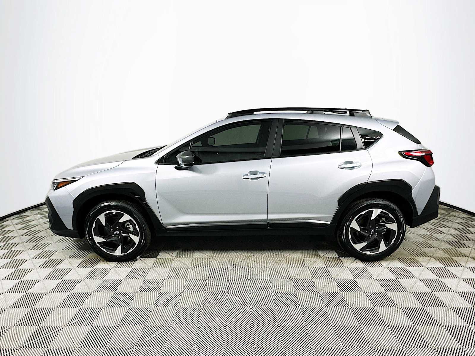 2025 Subaru Crosstrek Limited photo 4