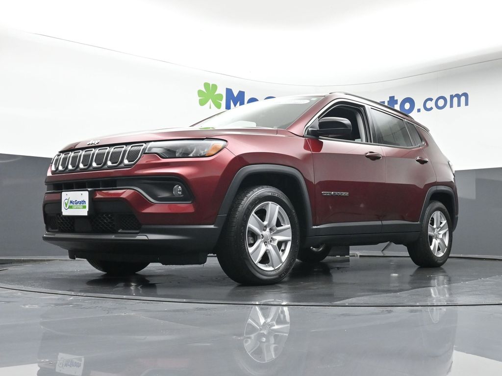 2022 Jeep Compass Latitude photo 4