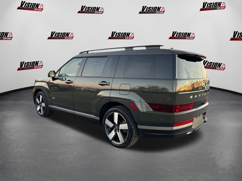 2024 Hyundai Santa Fe Limited photo 4