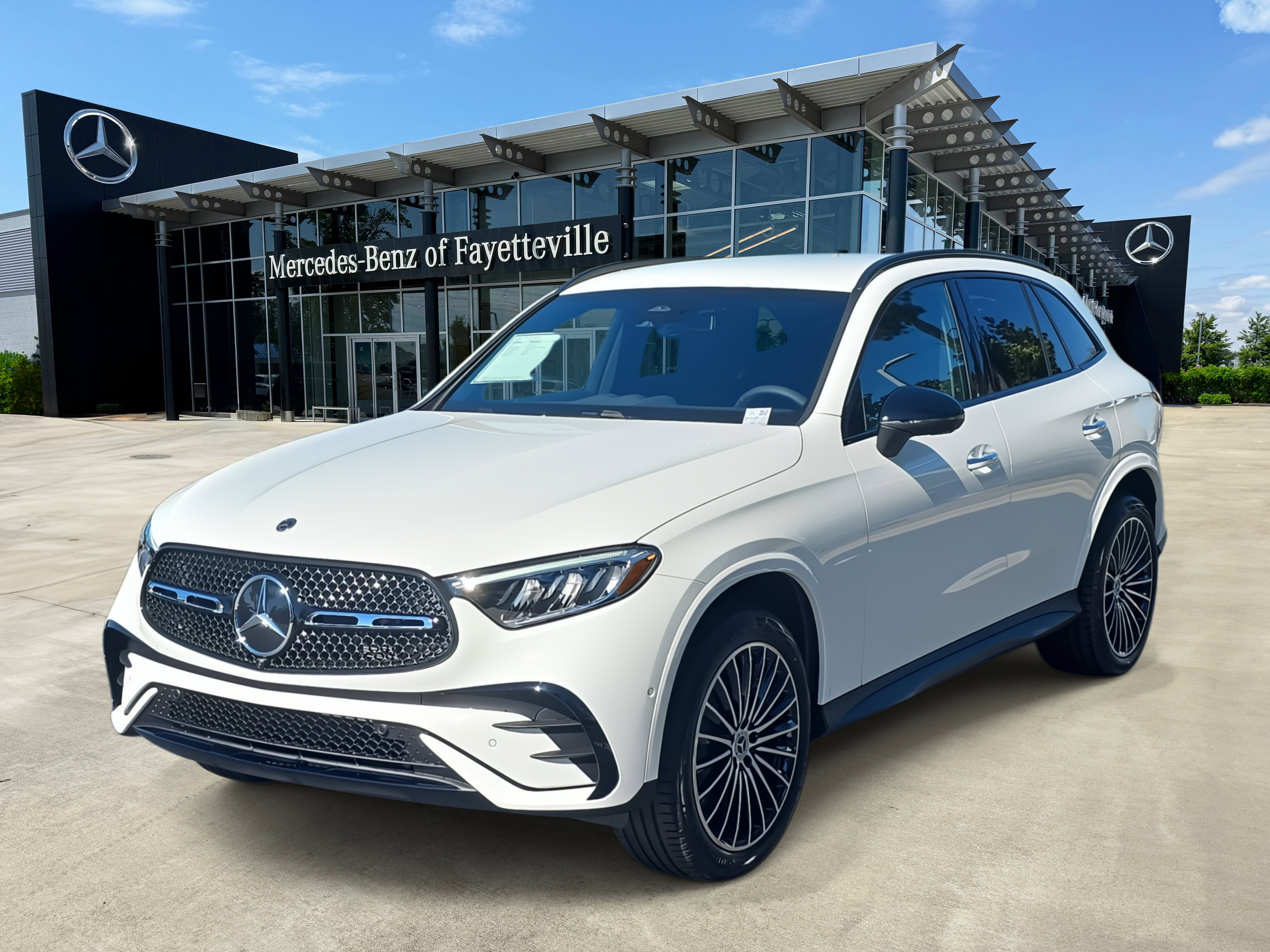 2026 Mercedes-Benz GLC Base's photo