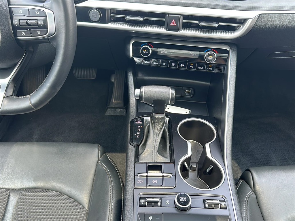 2022 Kia K5 GT-Line photo 16