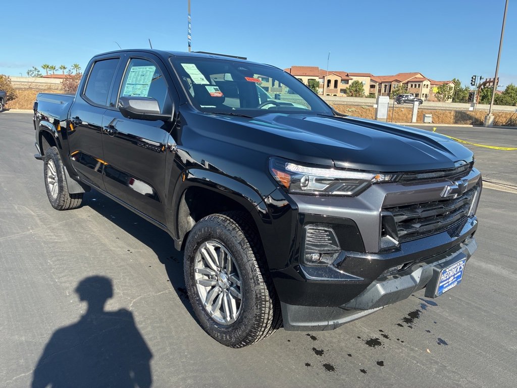 2025 Chevrolet Colorado LT's photo