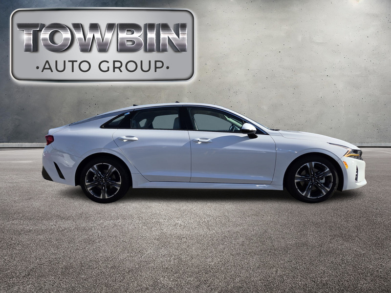 2021 Kia K5 EX photo 3