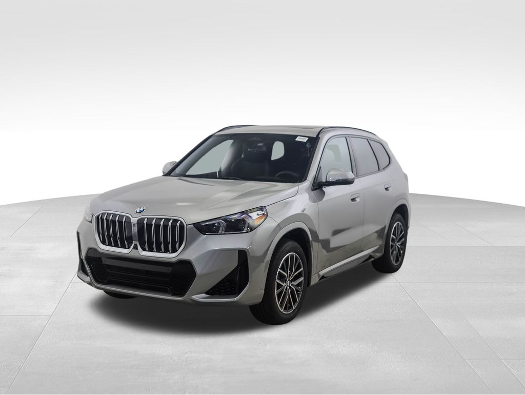 2026 BMW X1 28i's photo