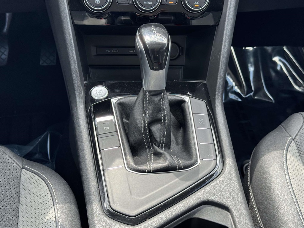 2022 Volkswagen Taos SEL photo 19