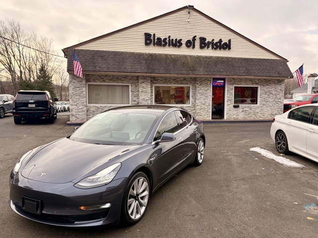 2019 Tesla Model 3 Long Range's photo