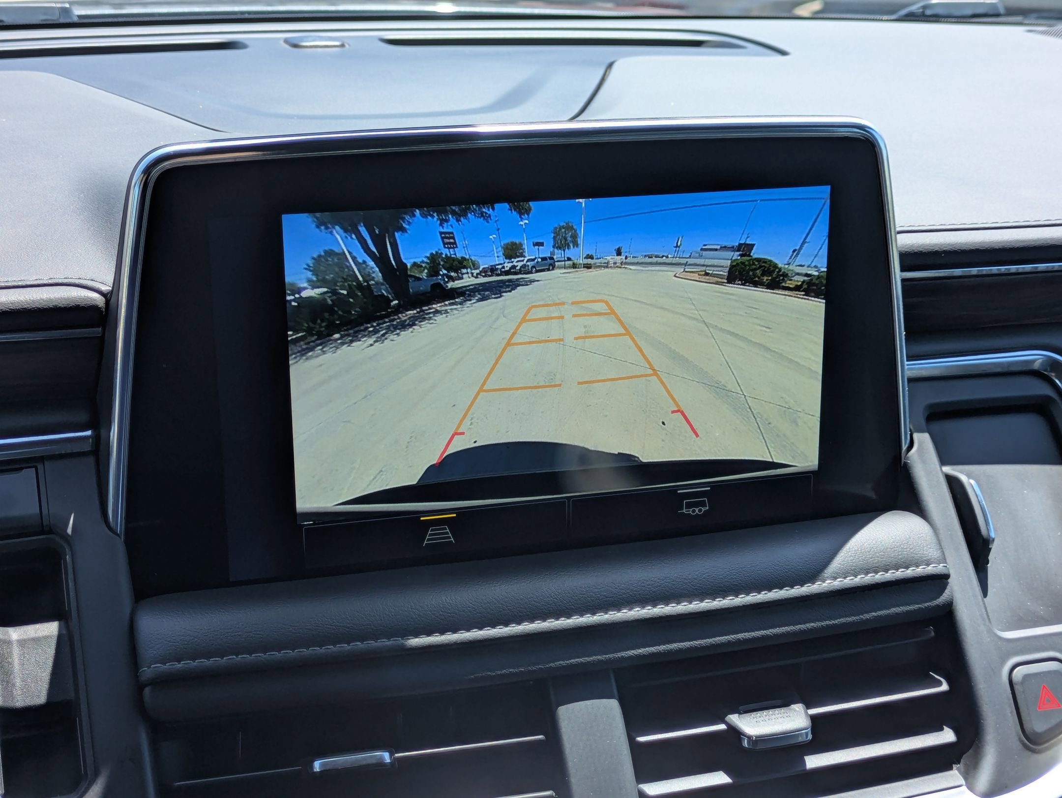 2022 Chevrolet Tahoe Z71 photo 17