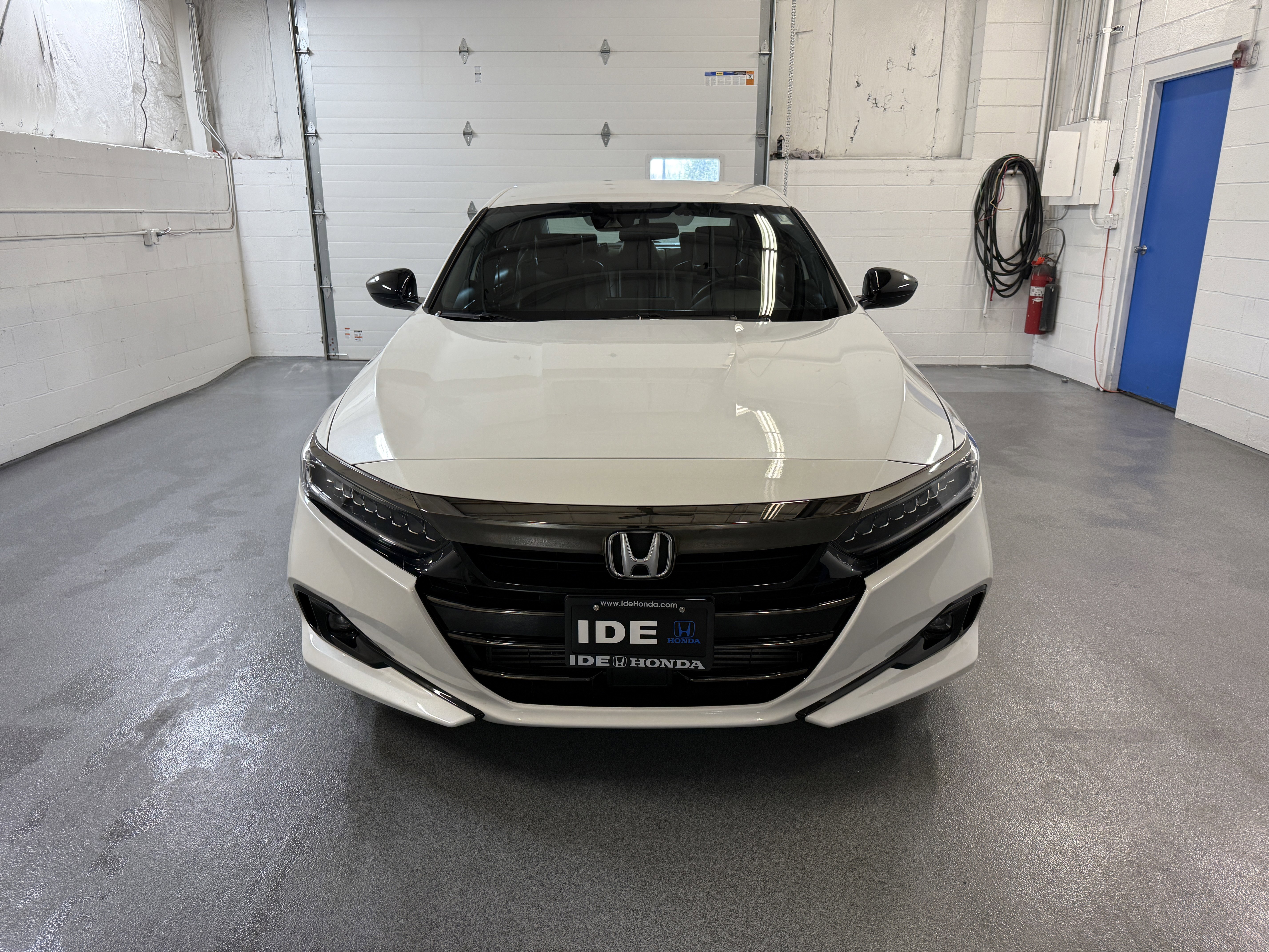 1HGCV1F37NA104980