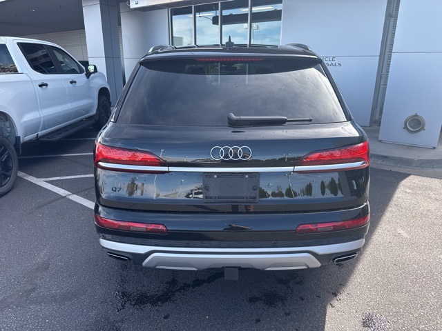 2025 Audi Q7 55 Premium photo 5