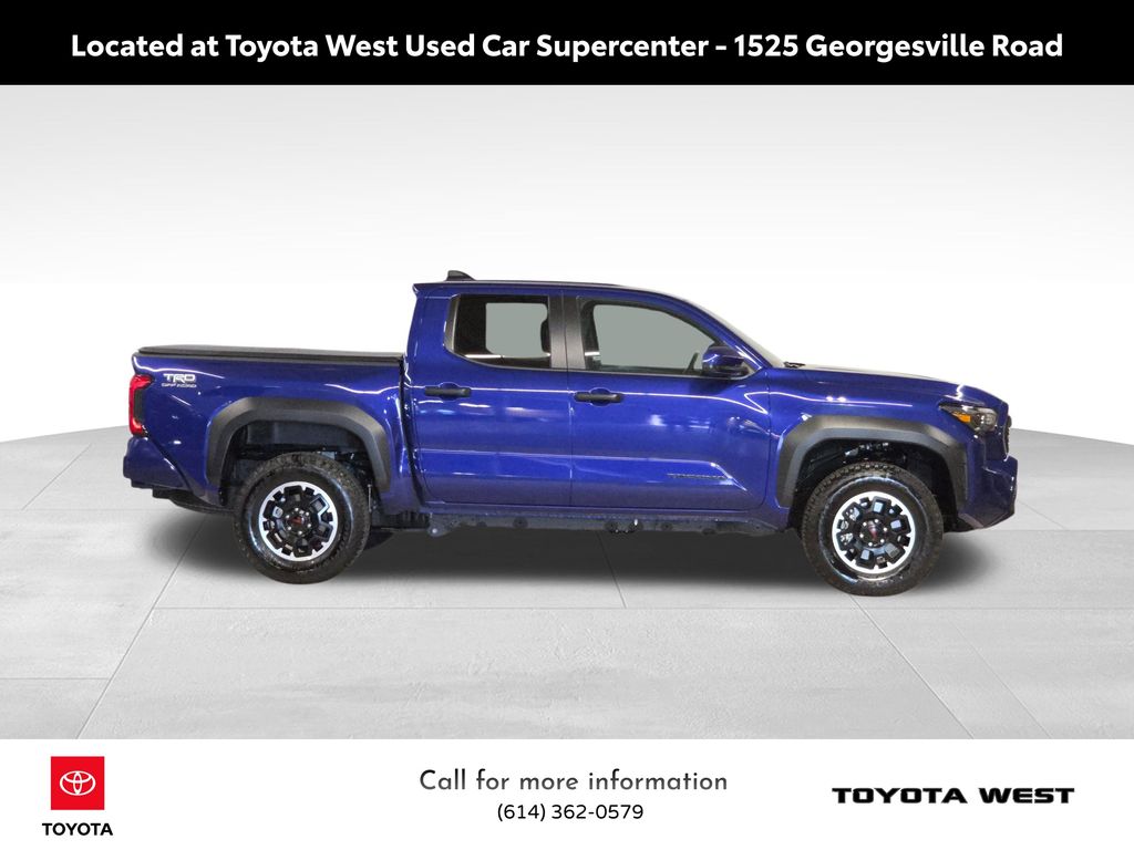 2025 Toyota Tacoma SR5 photo 3