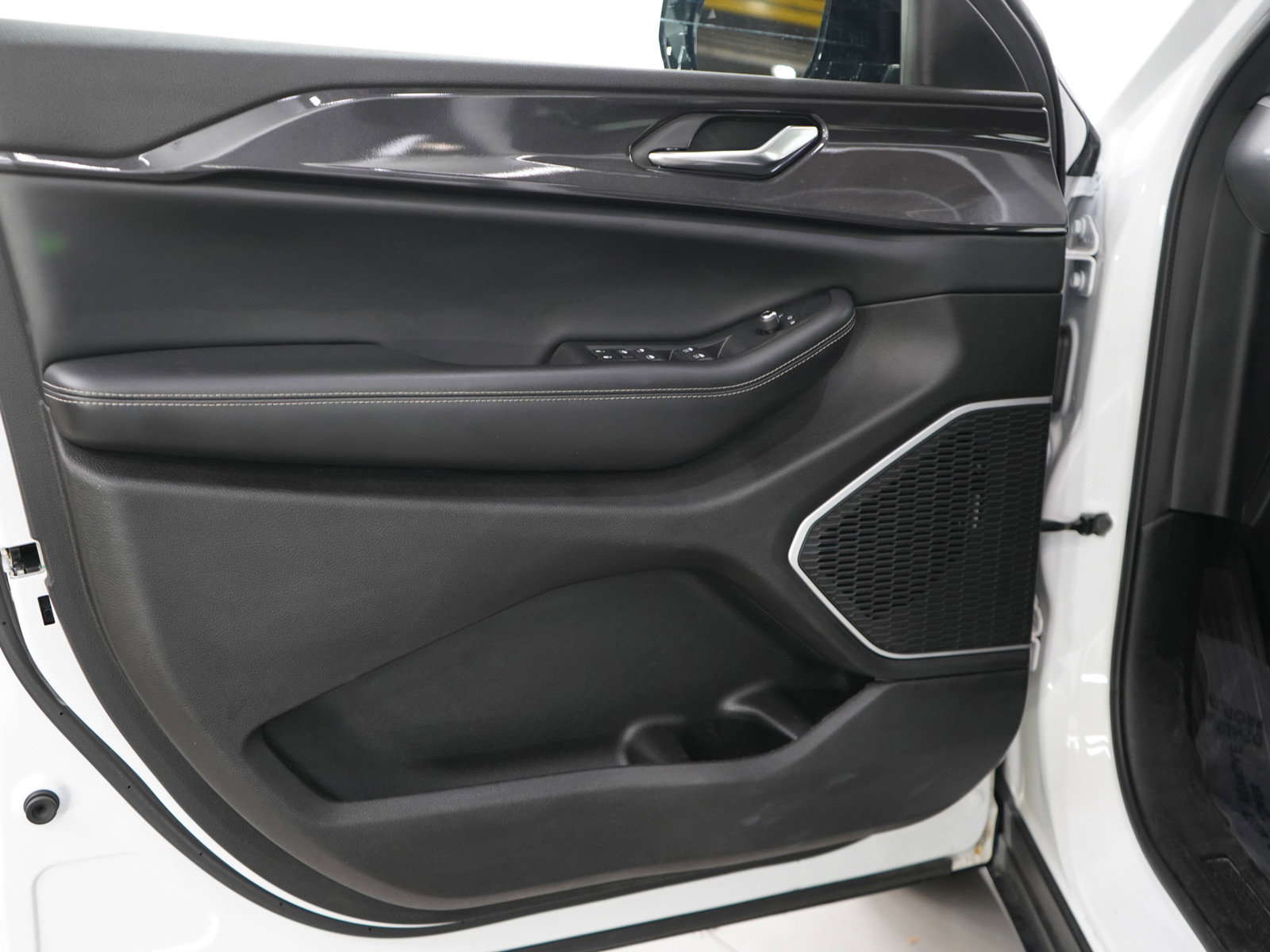 2022 Jeep Grand Cherokee Altitude photo 20