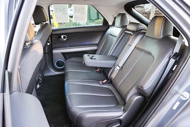 Used 2023 Gray Hyundai SEL image 14