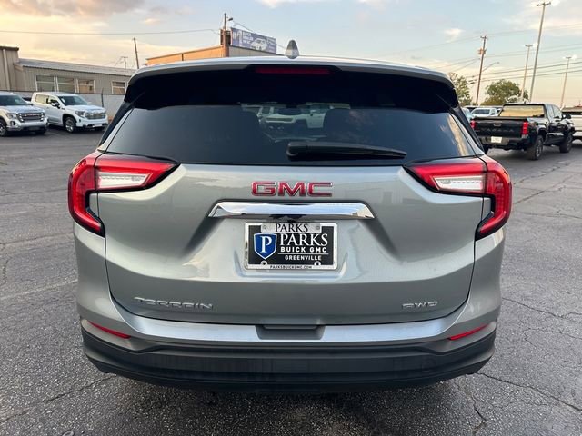 2024 Gmc Terrain SLE photo 3