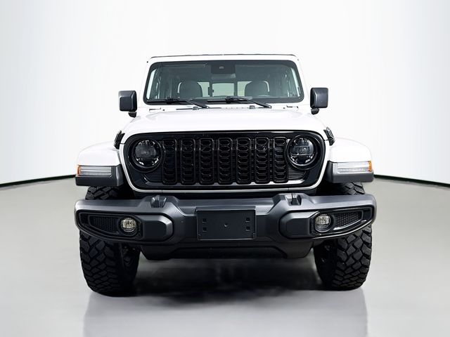 2024 Jeep Gladiator Willys photo 2