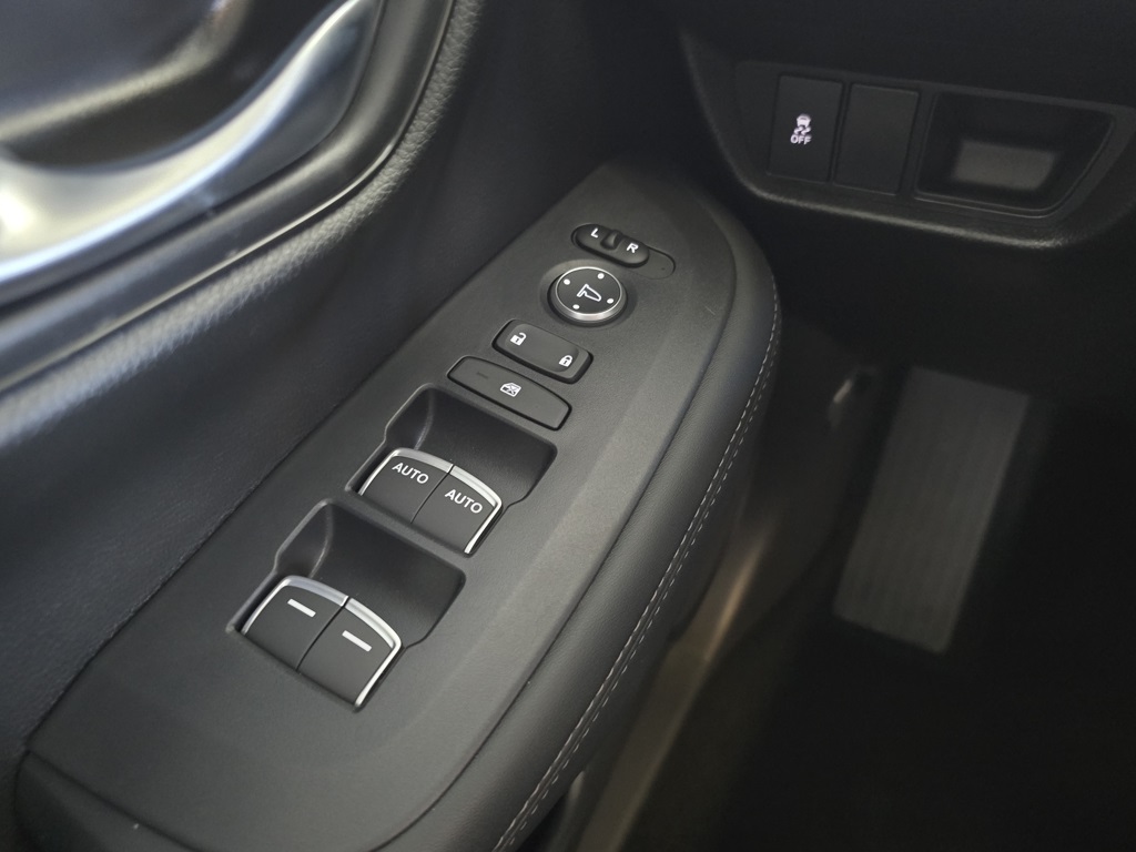 2026 Honda HR-V EX-L photo 23
