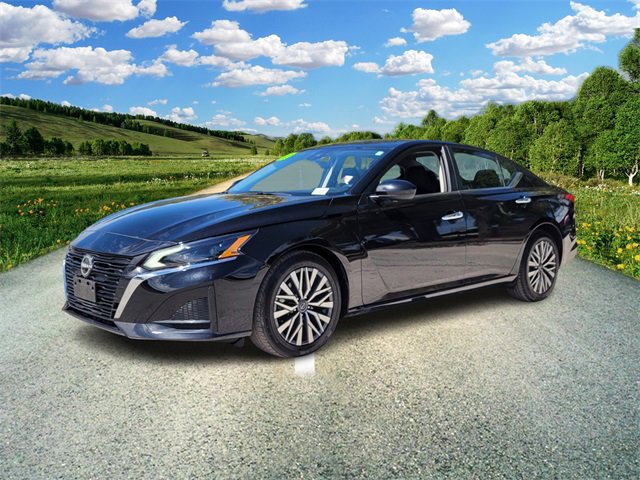 2023 Nissan Altima 2.5 SV photo 2