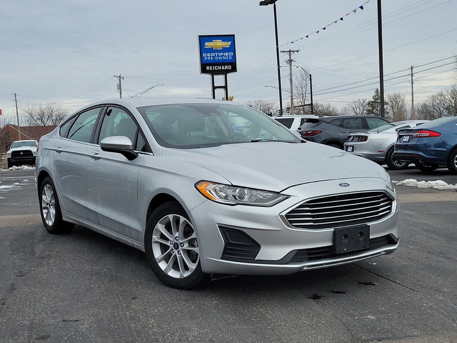 2019 Ford Fusion SE photo 27