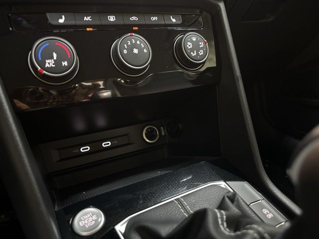 2025 Volkswagen Taos S photo 20